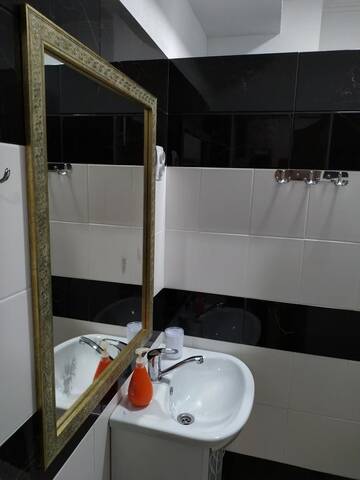 Фото номера Улучшенный номер-студио Апарт-отели Milo Apart Hotel г. Караганда 6