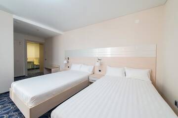 Фото номера Номер-студио Делюкс Апарт-отели Apart Hotel 92/2 г. Караганда 6