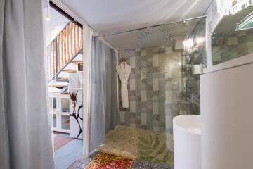 Фото номера Двухуровневый люкс Мини-отель Inn OZZ г. Караганда 11