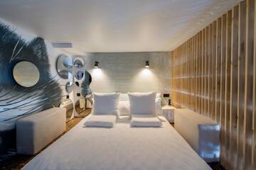 Фото номера Двухуровневый люкс Мини-отель Inn OZZ г. Караганда 10