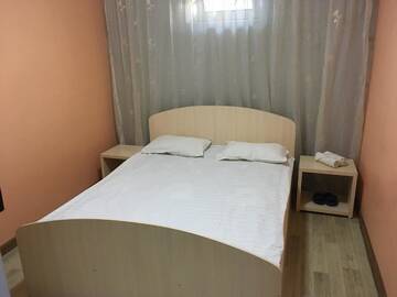 Фото номера Двухместный номер с 1 кроватью Хостелы Hostel Ekonom г. Караганда 3
