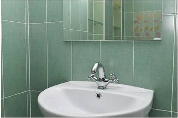 Фото номера Улучшенные апартаменты Апартаменты Apartment on Bulvar Mira 8 г. Караганда 16