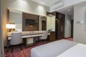 Фото номера Двухместный номер Делюкс с 1 кроватью Отель Hotel Senator г. Караганда 4