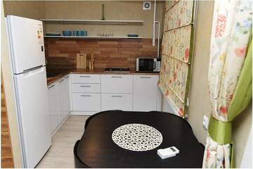 Фото Апартаменты Apartment on Pichugina г. Караганда 3